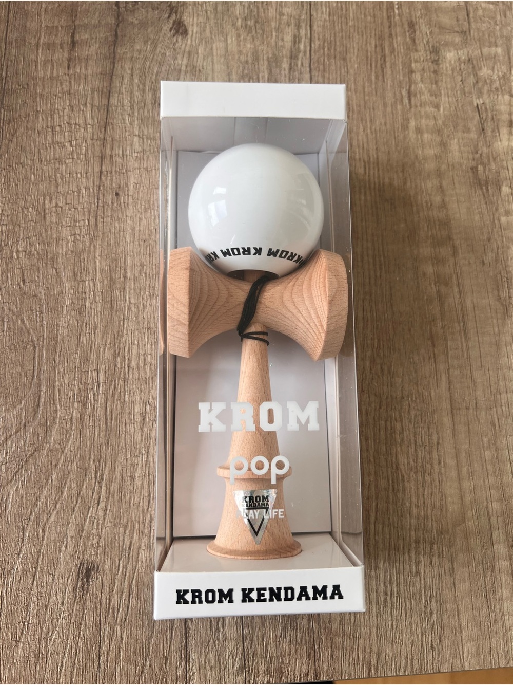 Kendama in Natural Wood with White Ball
